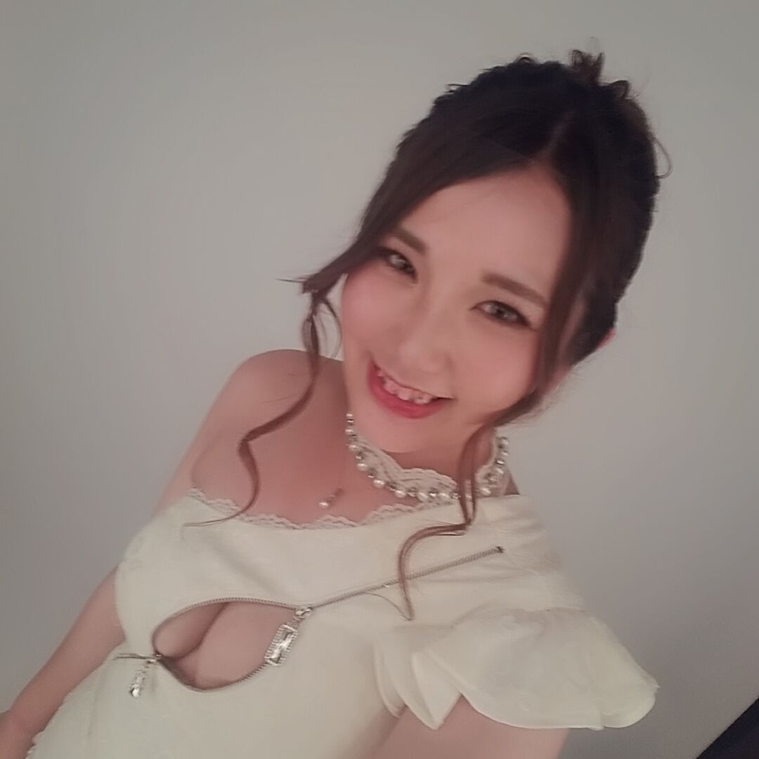なな【ジーチャンネル】